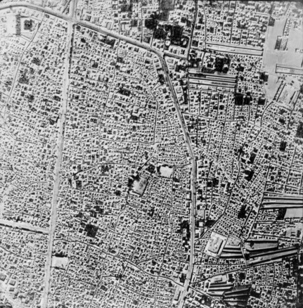 تصویر هوایی تهران سال 1321 - خیابان ری -خیابان مصطفی خمینی (سیروس سابق)